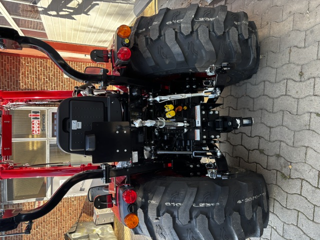 TYM Traktor T3035 (F36C)